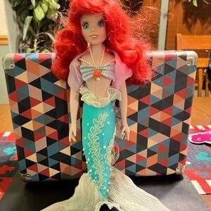 Vintage Disney Princess Ariel Little Mermaid 2006 Brass Key Porcelain Doll